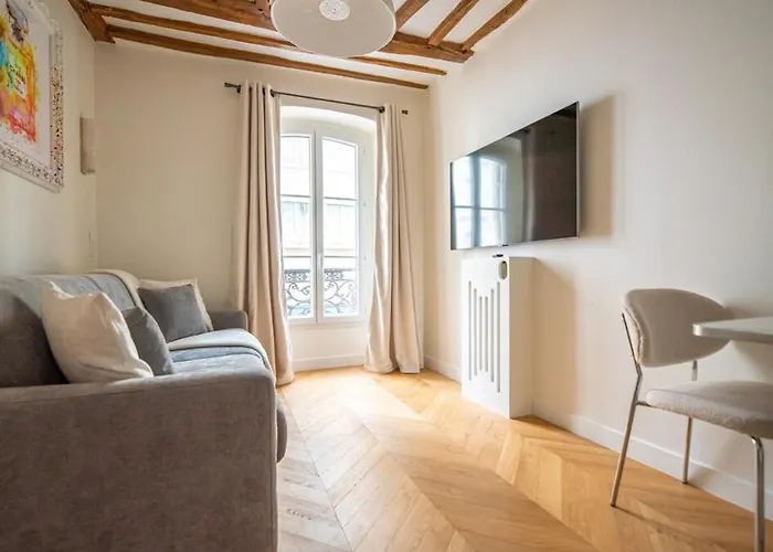 Cosy In - Champs Elysees * 파리